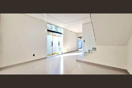 Sala de casa à venda com 3 quartos, 180m² em Jardim Imperial, Lagoa Santa