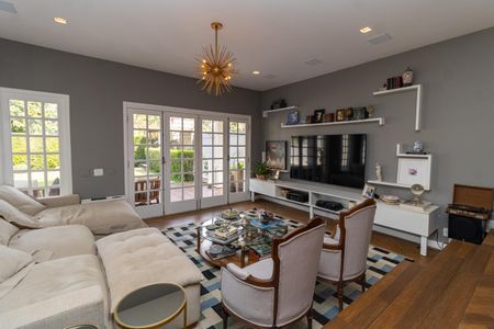 Sala de casa à venda com 3 quartos, 298m² em Vila Tramontano, São Paulo