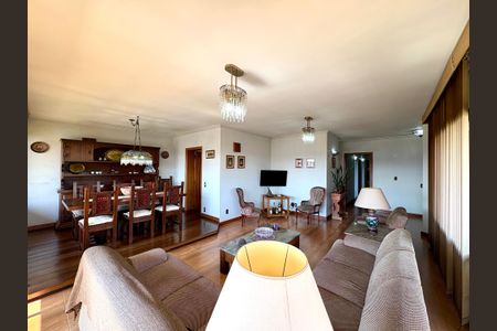 Sala de casa à venda com 4 quartos, 157m² em Vila Arens, Jundiaí
