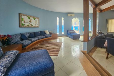 Sala de casa para alugar com 7 quartos, 720m² em Jardim Guaiuba, Guarujá