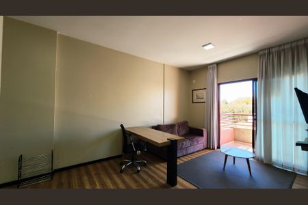 Sala de kitnet/studio à venda com 1 quarto, 648148m² em Centro, Jundiaí