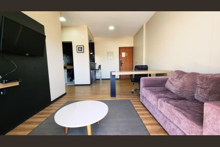 Sala de kitnet/studio à venda com 1 quarto, 648148m² em Centro, Jundiaí