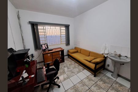 Quarto 2 de casa à venda com 2 quartos, 110m² em Quitaúna, Osasco