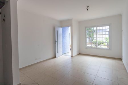 Sala de casa de condomínio à venda com 3 quartos, 220m² em Centro, Diadema