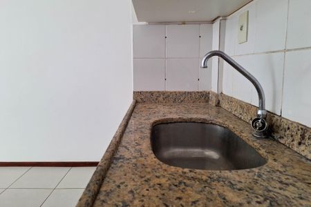 Cozinha de apartamento à venda com 1 quarto, 40m² em Itaipu, Niterói