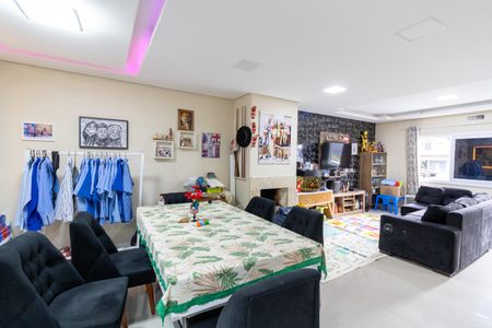 Sala de casa de condomínio para alugar com 3 quartos, 170m² em Chapéu do Sol, Porto Alegre