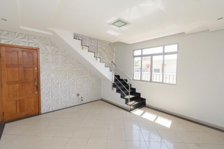 Sala de apartamento à venda com 3 quartos, 185m² em Tirol, Contagem