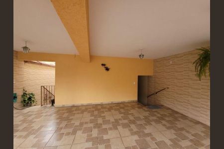 Casa para alugar com 3 quartos, 180m² em Vila Virginia, São Paulo