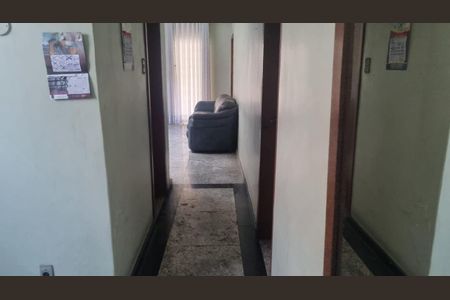 Casa à venda com 3 quartos, 200m² em Lagoinha, Belo Horizonte