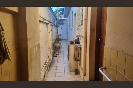 Casa à venda com 3 quartos, 200m² em Lagoinha, Belo Horizonte