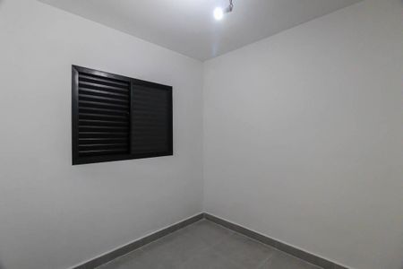 Quarto 2 de apartamento para alugar com 2 quartos, 38m² em São Lucas, São Paulo