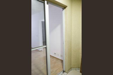 Sacada de apartamento à venda com 2 quartos, 48m² em Novo Osasco, Osasco