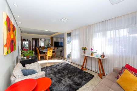 Sala de apartamento à venda com 3 quartos, 130m² em Minas Brasil, Belo Horizonte