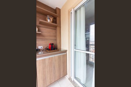 Sacada de apartamento para alugar com 3 quartos, 65m² em Santo Antônio, Osasco