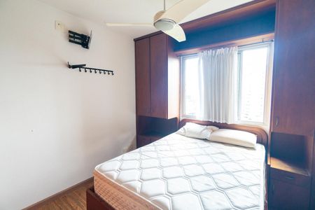 Quarto 2 de apartamento para alugar com 2 quartos, 120m² em Vila Guarani, São Paulo