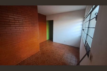 Sala de casa à venda com 3 quartos, 100m² em Vila Dalva, São Paulo