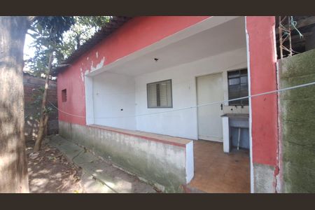 Área Externa de casa à venda com 3 quartos, 100m² em Vila Dalva, São Paulo