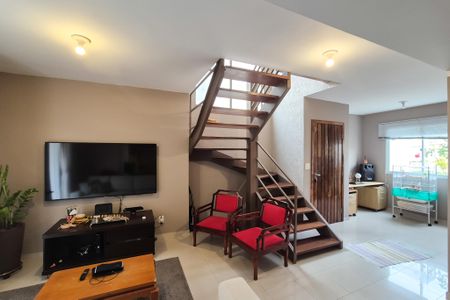 Sala de casa de condomínio à venda com 3 quartos, 244m² em Vila Sao Leopoldo, São Bernardo do Campo