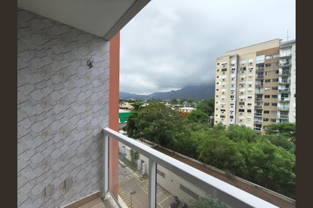 Varanda Sala de apartamento à venda com 2 quartos, 54m² em Jacarepaguá, Rio de Janeiro