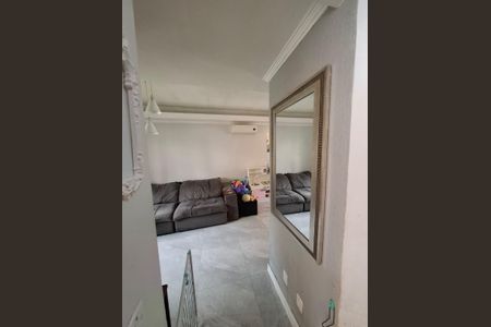 Sala de casa de condomínio à venda com 3 quartos, 150m² em Espírito Santo, Porto Alegre