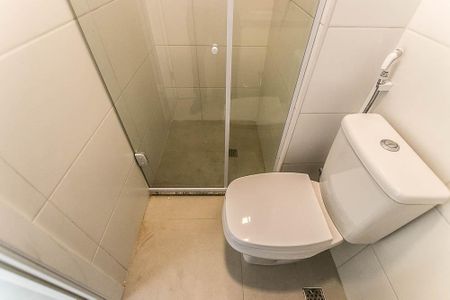 Banheiro de apartamento para alugar com 1 quarto, 29m² em Caminho das Árvores, Salvador