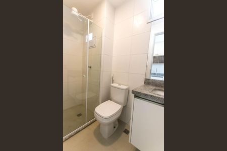 Banheiro de apartamento para alugar com 1 quarto, 29m² em Caminho das Árvores, Salvador