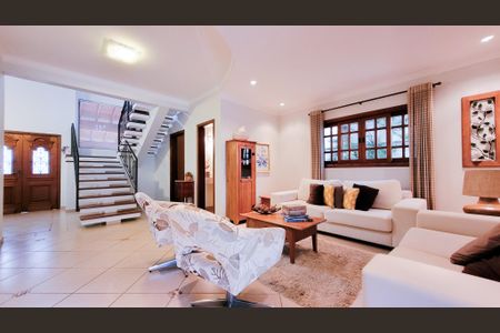 Sala de casa de condomínio à venda com 3 quartos, 250m² em Chácara São Rafael, Campinas