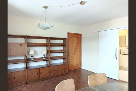 Sala de apartamento à venda com 2 quartos, 120m² em Cerqueira César, São Paulo