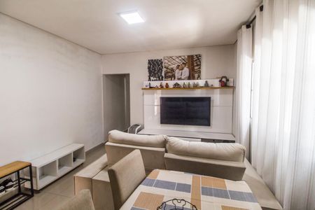 Sala de casa à venda com 4 quartos, 125m² em Jardim Regina Alice, Barueri