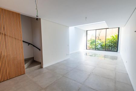 Sala de casa para alugar com 3 quartos, 220m² em Liberdade, São Paulo