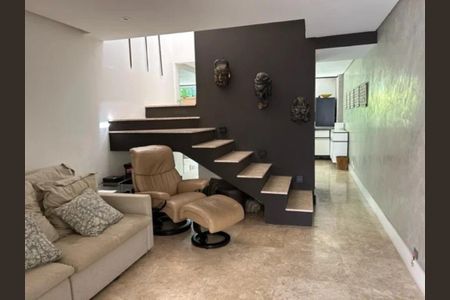 Foto 03 de casa à venda com 2 quartos, 98m² em Jardim Europa, São Paulo