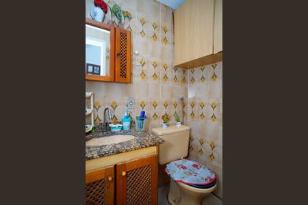 Banheiro de apartamento para alugar com 2 quartos, 46m² em Fonseca, Niterói