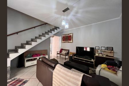 Sala de casa à venda com 3 quartos, 250m² em Jardim Santa Beatriz, Guarulhos