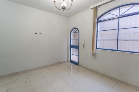 Sala de casa à venda com 3 quartos, 69m² em Santa Ines, Belo Horizonte