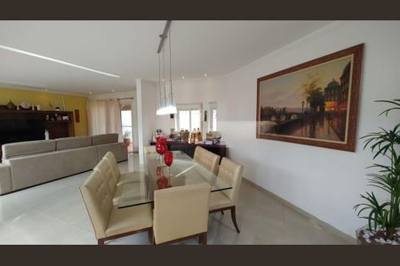 Casa à venda com 4 quartos, 212m² em Parque Alves de Lima, São Paulo