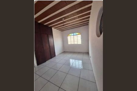 Casa para alugar com 2 quartos, 62m² em Tirol, Contagem