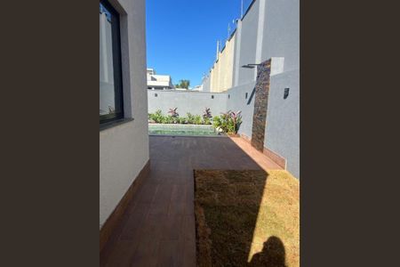 Casa para alugar com 2 quartos, 150m² em Estoril, Belo Horizonte