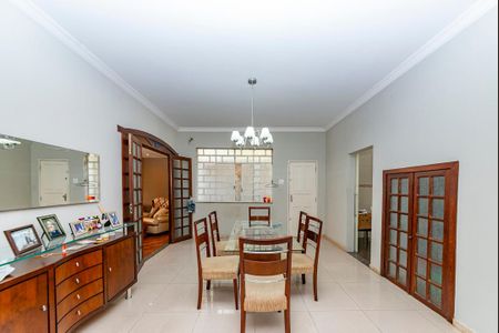 Sala 2 de casa à venda com 5 quartos, 288m² em Vila Paris, Belo Horizonte