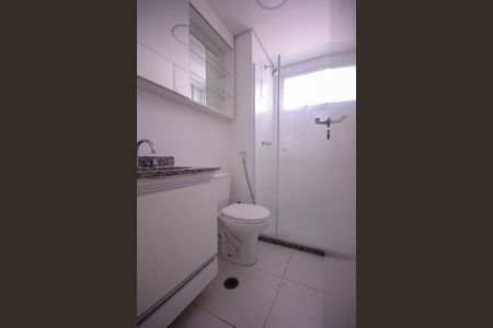Banheiro de kitnet/studio à venda com 1 quarto, 35m² em Aclimação, São Paulo