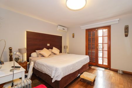 Suíte 1 de casa à venda com 4 quartos, 340m² em Jardim Lar Sao Paulo, São Paulo