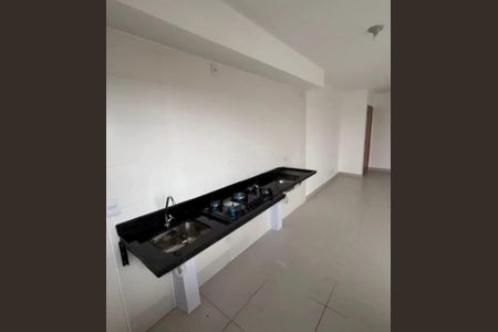 Cozinha de apartamento para alugar com 2 quartos, 56m² em Jardim Botânico, Uberlândia