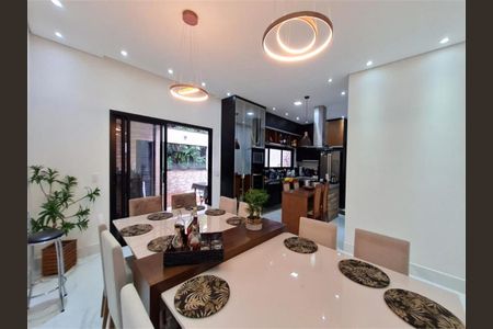 Casa à venda com 4 quartos, 275m² em Jardim Carolina, Jundiaí