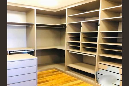 Casa à venda com 5 quartos, 385m² em Jardim Florestal, Jundiaí