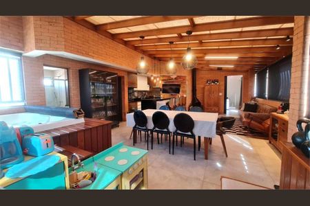 Apartamento à venda com 4 quartos, 220m² em Vila Arens, Jundiaí