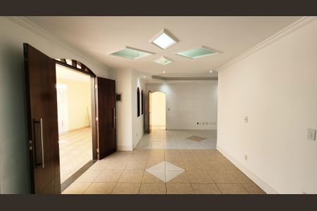 Sala de casa para alugar com 2 quartos, 135m² em Jardim das Tulipas, Jundiaí