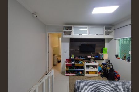Sala de TV de casa para alugar com 3 quartos, 250m² em Vila Moraes, São Paulo