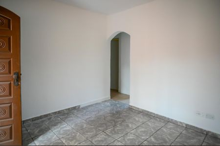 Sala de casa para alugar com 2 quartos, 75m² em Jardim Climax, São Paulo