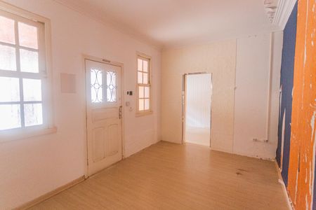 Sala 2 de casa para alugar com 6 quartos, 280m² em São Pedro, Belo Horizonte