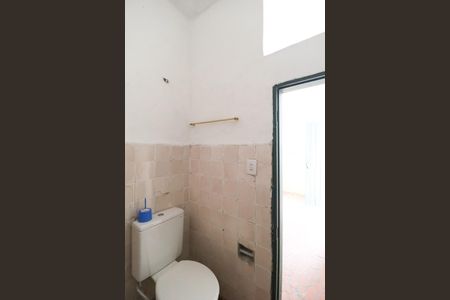 Banheiro de casa para alugar com 1 quarto, 40m² em Vila Nivi, São Paulo