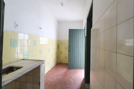 Cozinha de casa para alugar com 1 quarto, 40m² em Vila Nivi, São Paulo